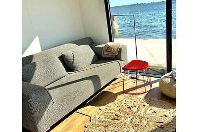 Hausboot in Offingawier mit Terrasse