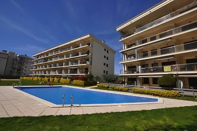 Apartment in Roses mit Balkon und Poolblick