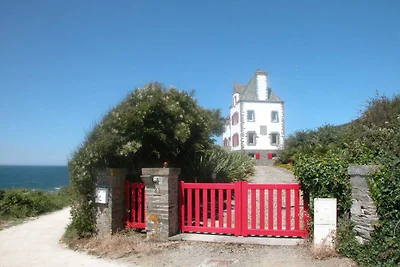 Luxe villa in Locquirec met zeezicht