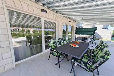 Luxury apartment Ani II  - Two Bedroom Apartm...