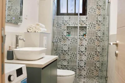 Deluxe One Bedroom Apartment with Terrace