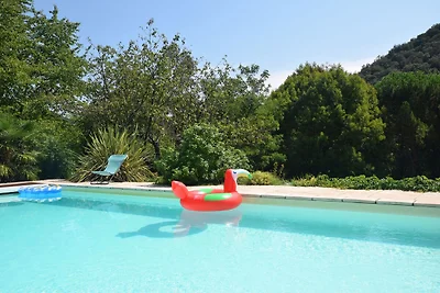 Luxuriöse Villa mit Pool in Sainte-Maxime