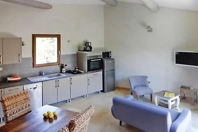 Ferienhaus mit Gemeinschaftspool in Malaucene