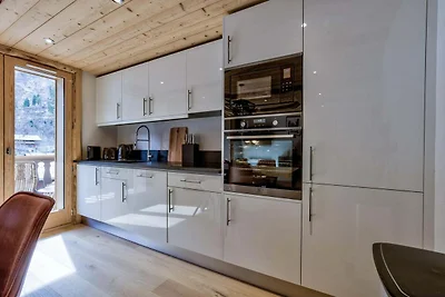 Stylish Apartment near Nursery Slope & Town...