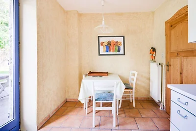 Charmantes Apartment mit Meerblick in Lozen