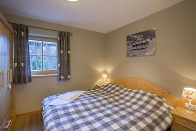 Chalet in Königsleiten bij Skilift