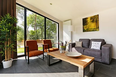 Modernes Chalet am Waldrand