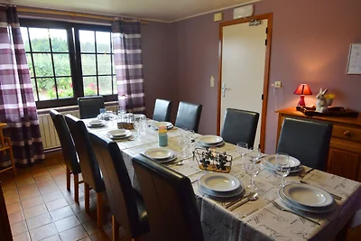 Traumhaftes Ferienhaus in Vielsalm mit Garten