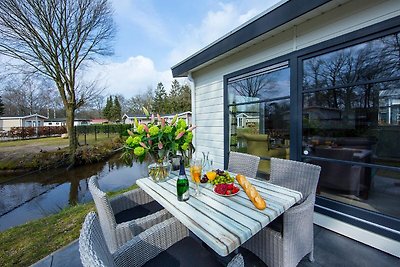 Modern chalet met terras en ligging