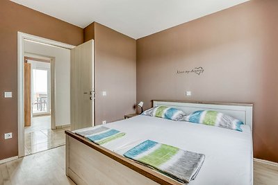 Charming Apartment in Novalja near Zrče Beach