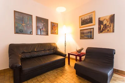 Wohnung in Seline mit Garten