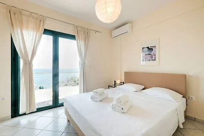 Villa premium con vista sulla costa arcadica