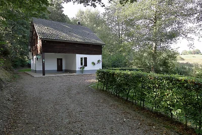 Idyllisches Ferienhaus mit Sauna in Stoumont