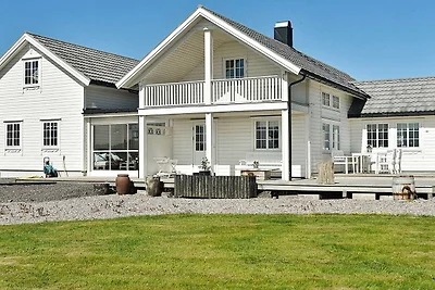 10 persone case ad Tornes I Romsdal