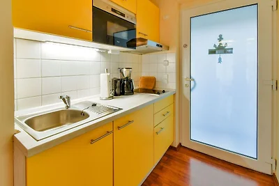Modernes Appartement mit Terrasse auf Rügen
