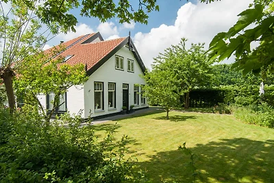 Ferienhaus mit eigenem Garten in Schoorl