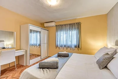 Four Bedroom Villa With Pool And Sea View