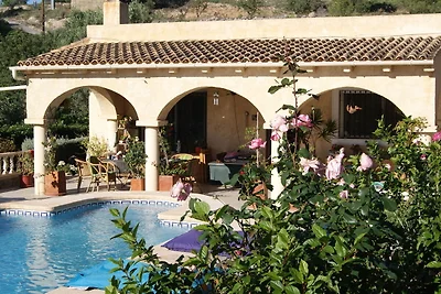 Accogliente casa vacanze con piscina