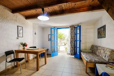 Einladendes Ferienhaus mit Balkon