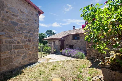 Wohnung in Castrotaסe mit Garten