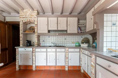 Authentische Villa mit Wellness in...