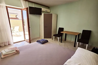 Apartments Željka - Studio Apartment with Ter...