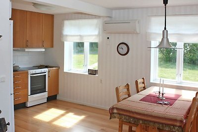 5 Personen Ferienhaus in SÖDERÅKRA-By Traum