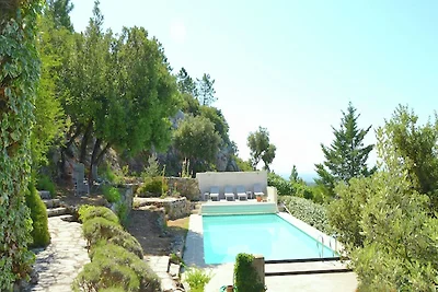 Villa con piscina privata a Tourtour