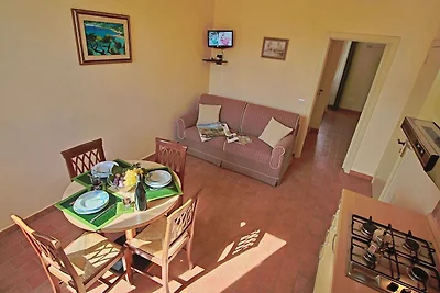Wohnung mit Schwimmbad, Garten, BBQ und...