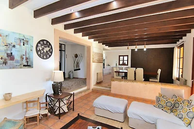 Villa in Binissalem mit Pool und Weinbergen