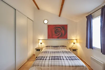 Villa mit Garten in der Nähe des Golfplatzes