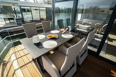 Schönes Hausboot in Höxter
