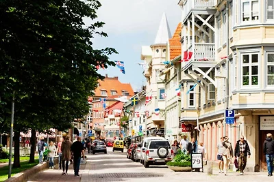 12 persone case ad LYSEKIL