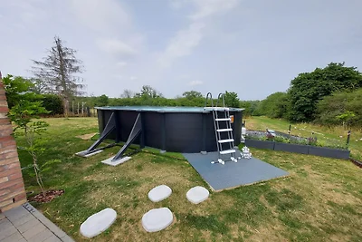 Ferienhaus in Noiseux mit eingezהuntem Garten