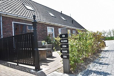 Gemütliches Ferienhaus in Callantsoog bei Gro...