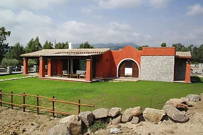 Bungalows mit Privatpool an der Costa Rei