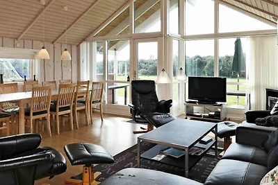 10 Personen Ferienhaus in Væggerløse-By Traum
