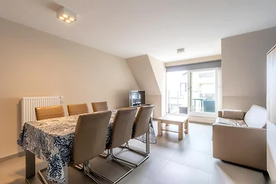 2-Zimmer-Wohnung mit seitlichem Meerblick