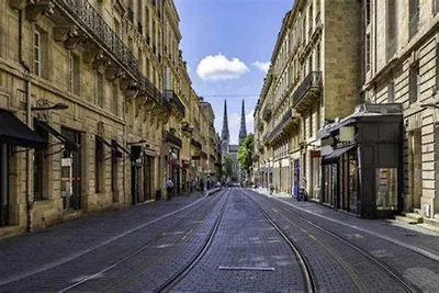 Gemütl. Wohnung Nähe St-Jean Bahnhof
