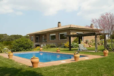 Villa in Garrigoles mit privatem Pool