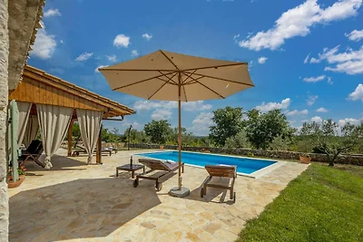 Villa in Posedarje mit privatem Pool