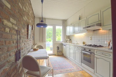 Modernes Ferienhaus in mit Swimmingpool