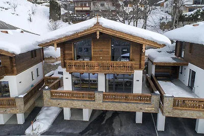 Rodzinny wypad do górskiego domku w Alpach