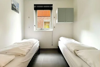 Apartment am Seeufer in Uitgeest für 6...