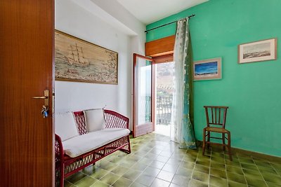 Comfortable Apartment in Castellamare Del Gol...