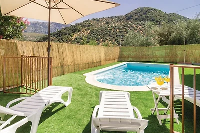 Ferienhaus in Rute mit privatem Pool