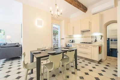 Villa a Cannes con Piscina e Sauna