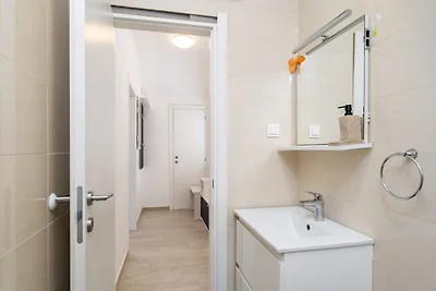 Studio Apartment Feather - Studio Apartment w...