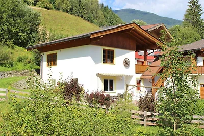 Luxuriöses Ferienhaus mit Terrasse
