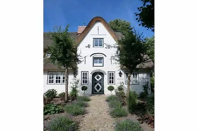 Ferienhaus in Nieblum mit Schwimmbecken